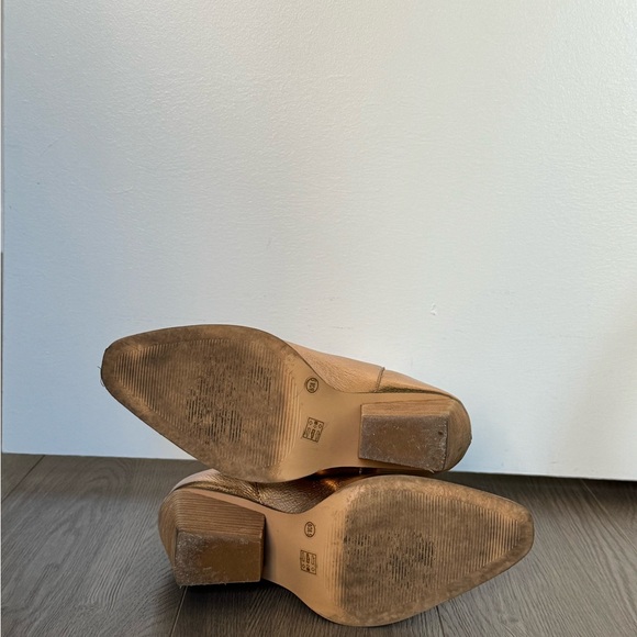 Chinese Laundry Gold Cali Casual Boot - Picture 7 of 7